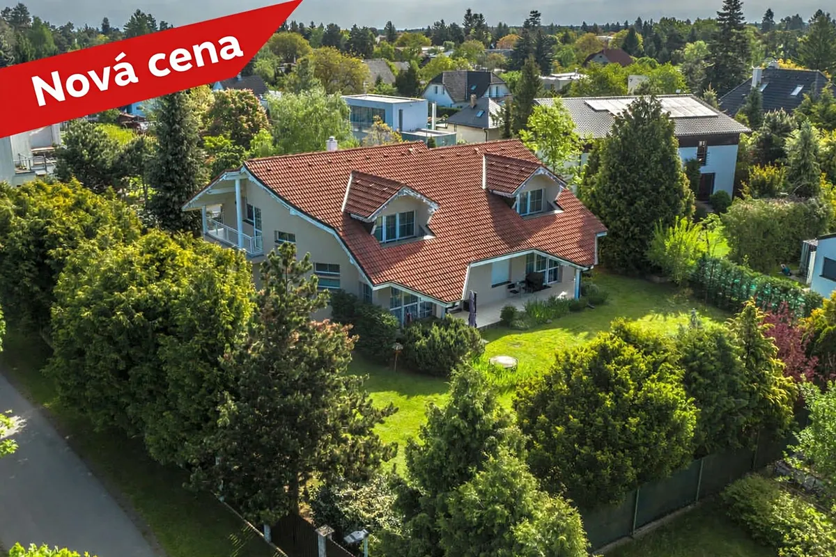 Prodej rodinného domu 260 m², pozemek 991 m²
